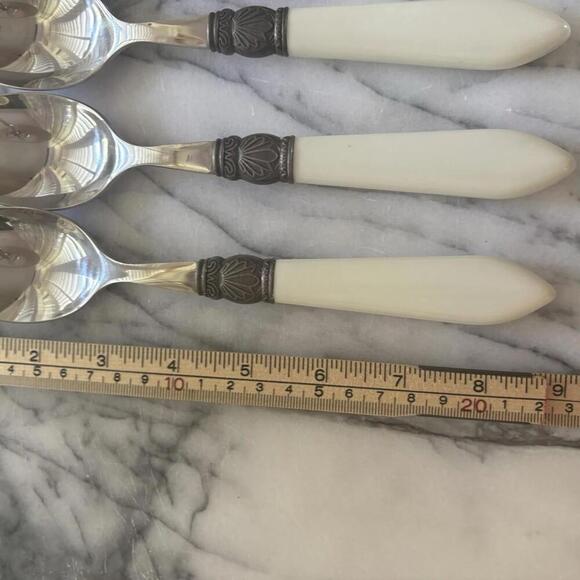 Argent Orfevres White Ornate Handle Stainless Silver Soup Spoon Individual Pcs - Picture 5 of 8